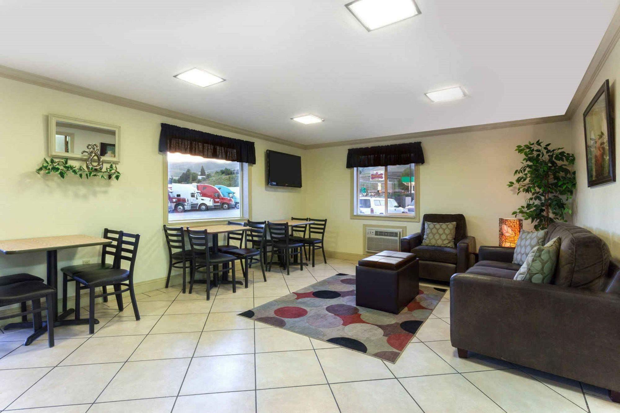 Super 8 By Wyndham Lewiston Hotel Exterior photo